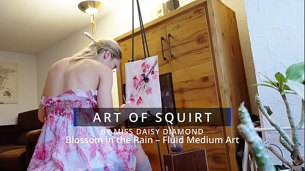 Miss Daisy Diamond blonde beauty solo girl art