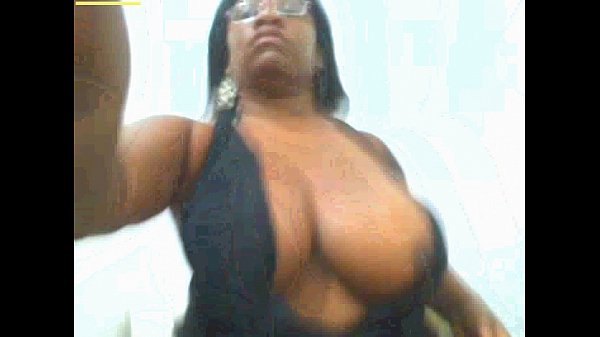 Big ass ebony webcam model shows off huge tits and pussy