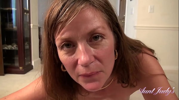Aunt Judys 43yo Full-Bush Step-Aunt Isabella POV Blowjob Special Delivery
