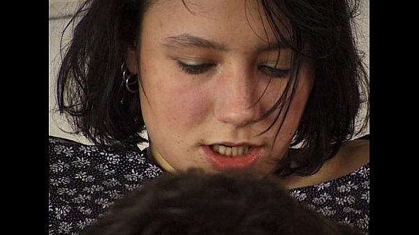 Brunette teen Julia Reaves gets fucked and gives blowjob