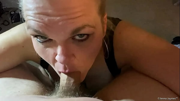 Jenna Jaymes Deepthroats Big Dick And Eats Ass As Amateur Milf