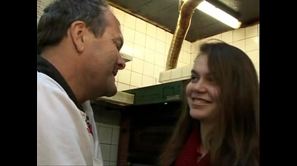 Lola Bruna delivers pizza and gets fucked by Zhark