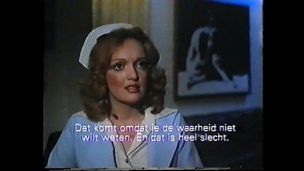 Psychiatrist blonde nurse gives retro blowjob