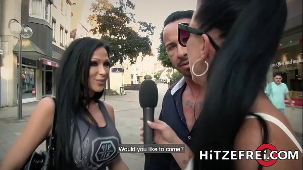 Jacky Lawless outdoor anal with Hitzefrei