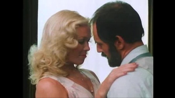 Jessie St James retro blonde blowjob and fuck