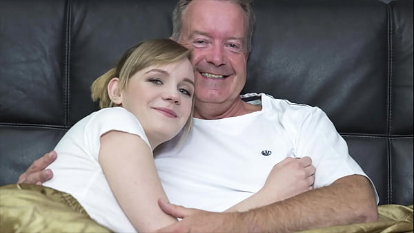 Oldje teen blonde gives grandpa deepthroat blowjob in bedroom