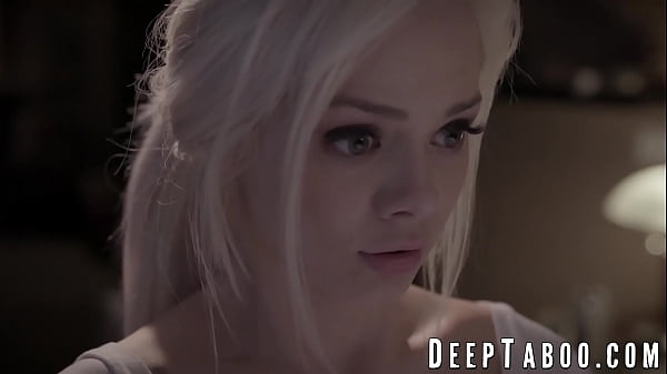 Teen Elsa Jean seduced by stepmom India Summer in a taboo teen threesome