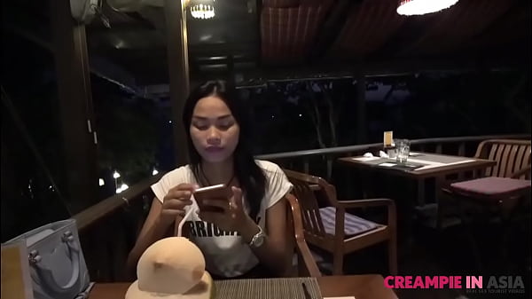 Teen Thai girl creampie creampie scene in Japan