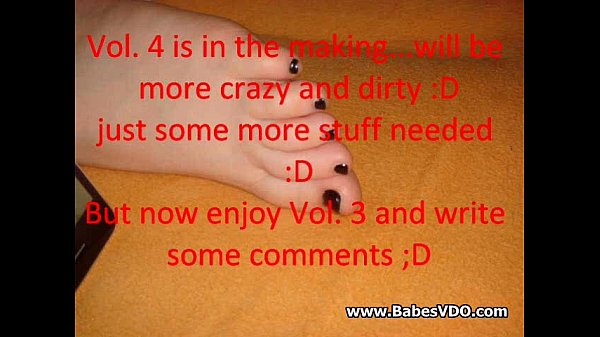 Nicolette gives foot job and cum on feet