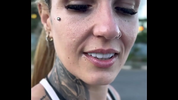 Brazilian street prostitute gives me a blowjob in public for $10