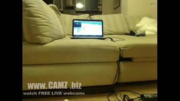 Teen girl Monique fucks herself on webcam
