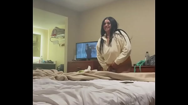 Realsnotty gets sloppy head and deepthroat from Gakteeem4 then gangbang