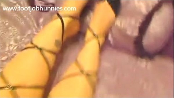 Footjobhunnies give footjobs in high heels