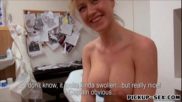 Blonde amateur Vicktoria Redd sucks for cash in public