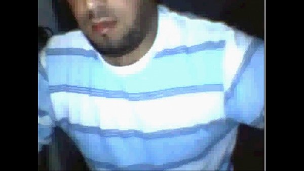 Arab guy masturbates on live cam