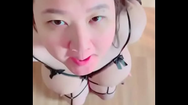 Asian Teen Hot Minhtu Swallows Cum Facials