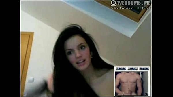 Teens on webcums masturbate and striptease in amateur web cam videos