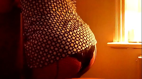 Geordie chav mistress shakes ass in fishnets