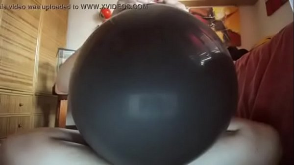Nicolettaembassi Italiana Amateur Masturbation with Giant Black Balloon