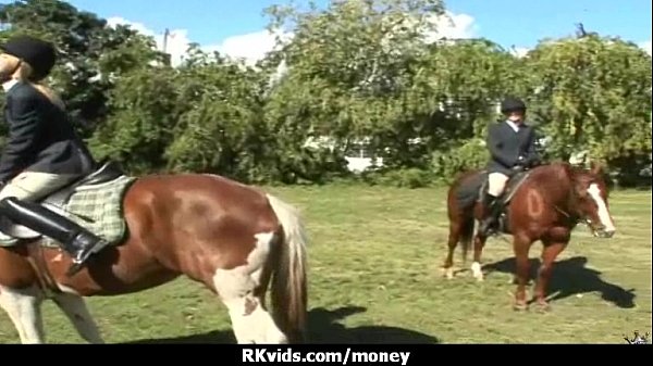 Teen girl sells sex for money to Medapascal