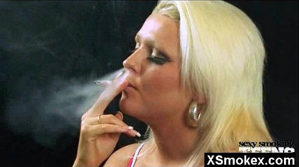 Smoking mature woman gets fucked by a man