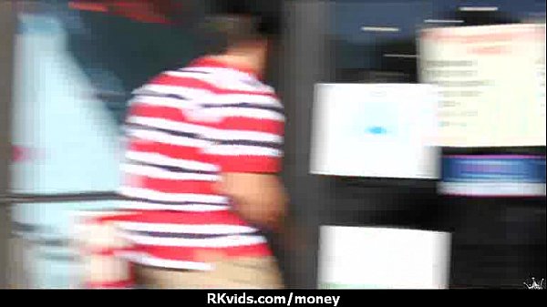 Teen hooker gets paid for sex with Medapascal