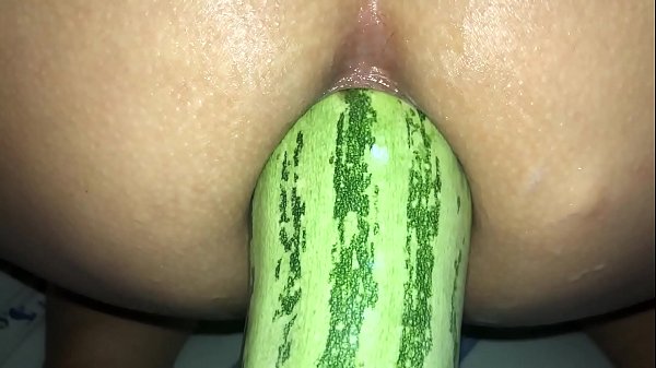 Perolasub anal stretches with zucchini