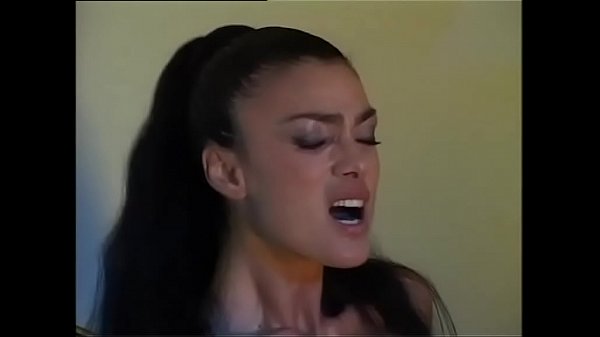 La Venere Bianca deepthroat with bigtits and black cock