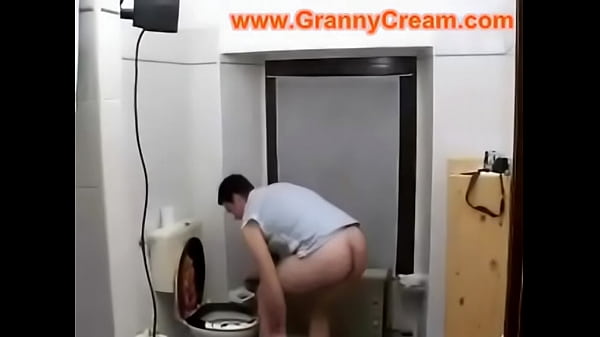 Granny Fucked - Granny Blowjob in Stockings with Cumshot