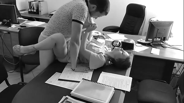 Bighook fucks petite secretary on office table with hidden camera