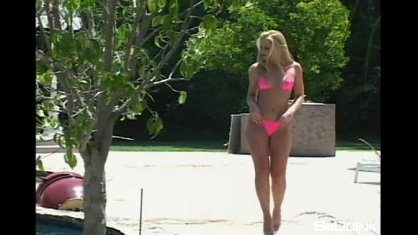 Blonde Alexis Malone sucks cock by the pool