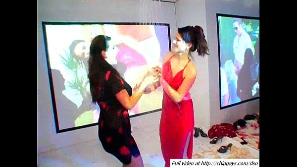 Dancing chicks love babe Johnboyster85 blowjob party hardcore
