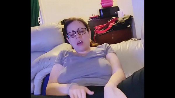 Latin couple Nyskrisreelz masturbate together