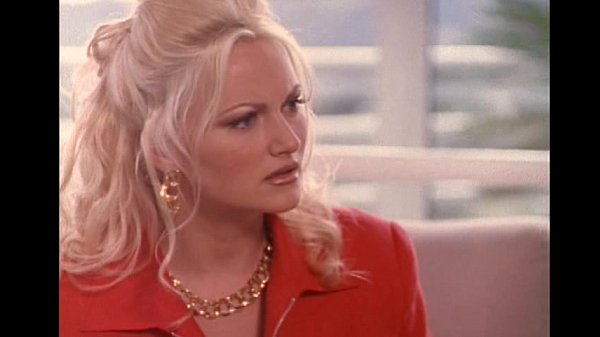Stacy Valentine in Object of Desire scene