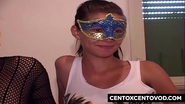 CentoXCento beautiful girls anal and squirting together