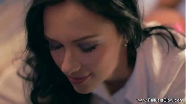 Fellucia Blow gives intense brunette blowjob