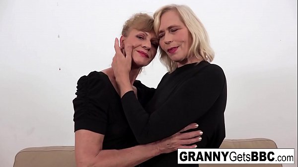 Granny Gets BBC - Mature Granny Anal Sex with BBC Big Cock