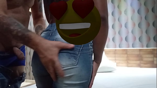 Brother-in-law quickie caught by husband at front door before work