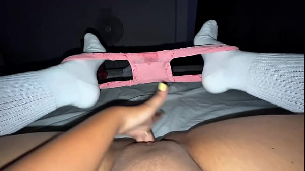 Latina student Emelyn Hot gets a relaxing finger fuck after school