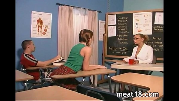 Teen girls anal fucked by Wank Pass