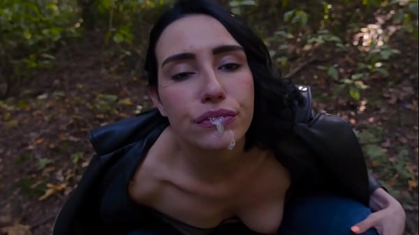 Kisscat picked up in outdoor park for public blowjob