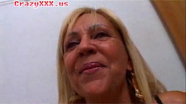Blonde mom with big tits gets anal and facial cumshot