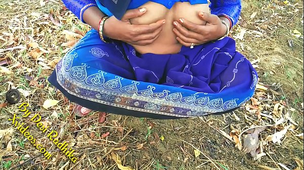 Desi Radhika outdoor jungle sex with hairy natural pussy in khet me chudai