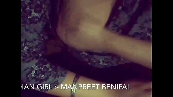 Desi girl Manpreet Benipal fingering herself