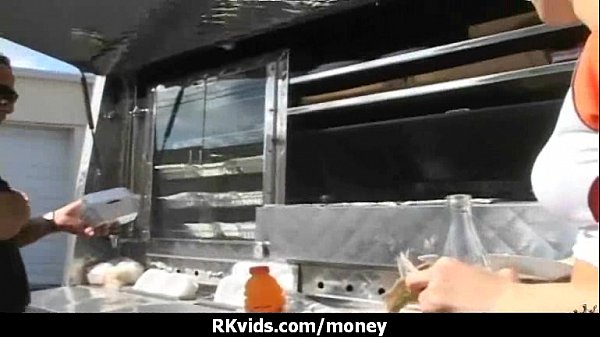 Teen hooker gets paid for sex with Medapascal