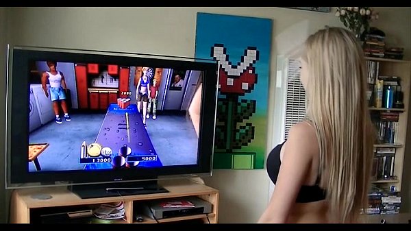 Teen girl sucks dick in hardcore blowjob contest