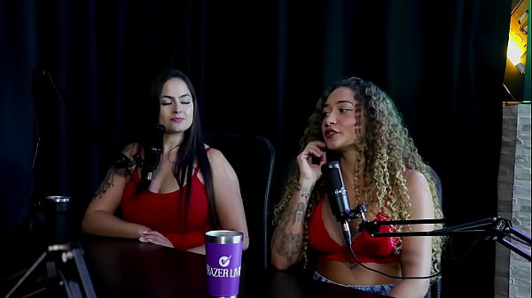 She likes erotic dancing, she was masturbated on the motorbike, her favorite fetish, and the gang bang she did... - Bruninha a Surfistinha (WATCH: SHEER/RED)