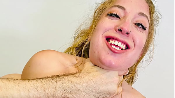 Venom Evil anal rides on a table in Spain