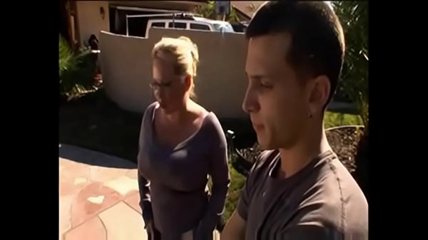 Rachel Love fucks huge cock in natural sweaty milf roleplay