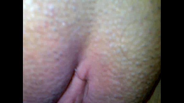 Rocknrodz Rich Little Friend catches amiga in bodega for casual sexo